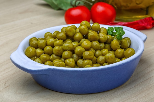 Pois verts en conserve