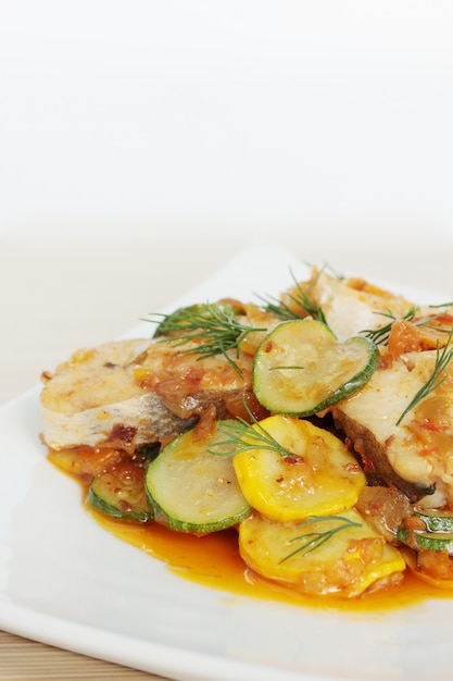 Poisson au four aux courgettes