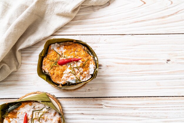 poisson cuit à la vapeur avec pâte de curry