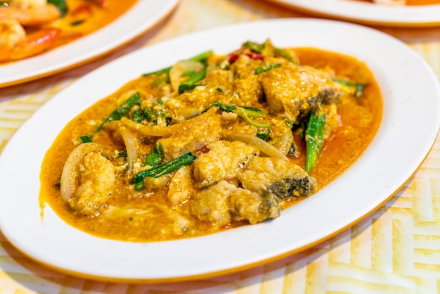 poisson sauté au curry