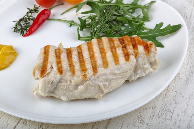 Poitrine de poulet grillé