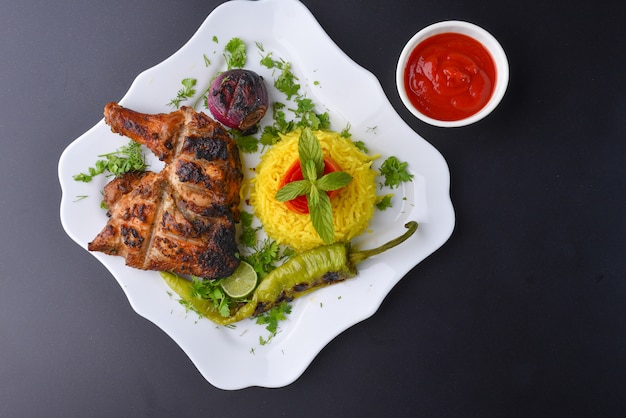 poitrine de poulet grillée aux légumes