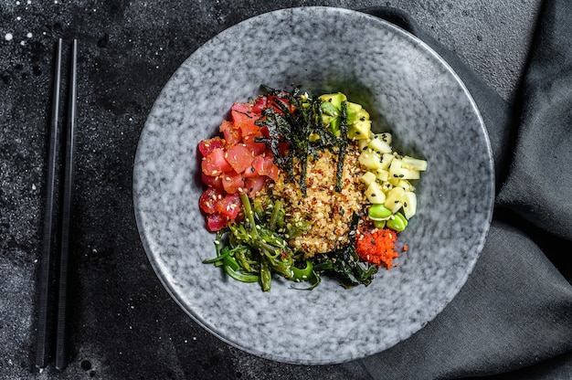 Poke bowl au thon cru et légumes