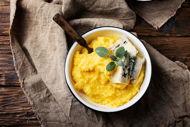 Polenta au gorgonzola