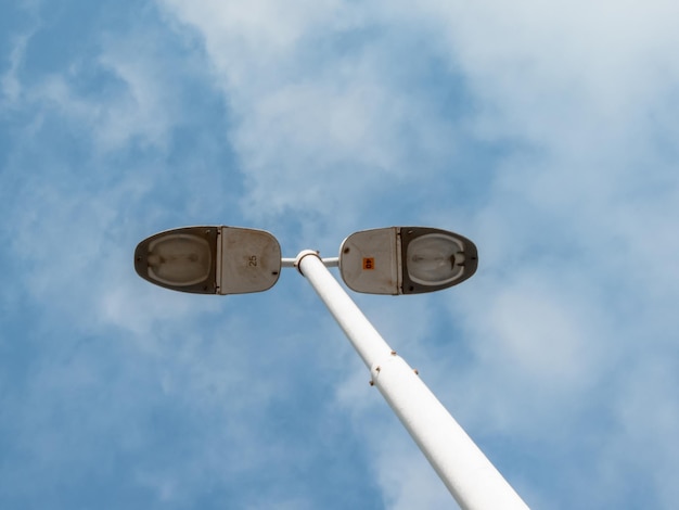 Photo les pôles lumineux et les nuages