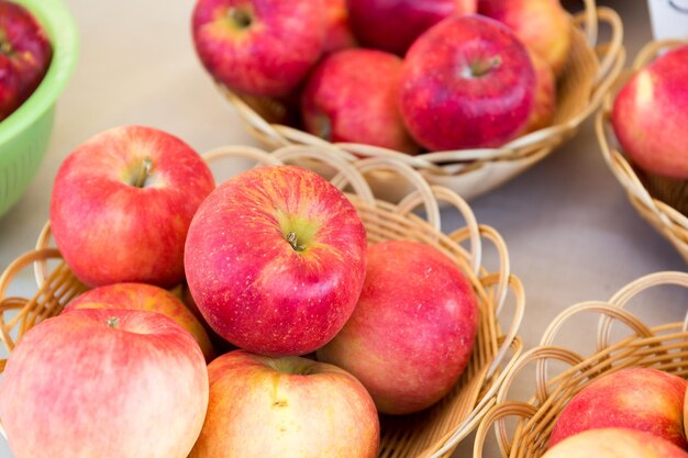 Pomme dans le panier