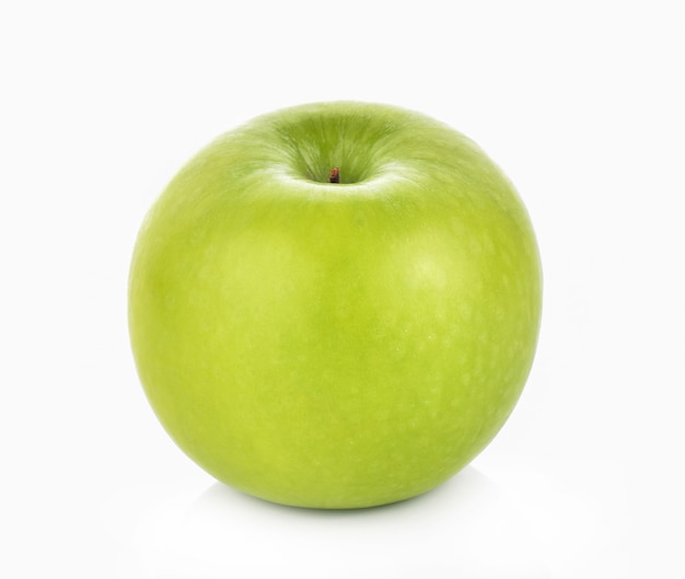 Pomme verte sur fond blanc