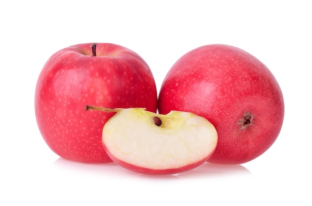 Pommes de dame rose isolés sur fond blanc