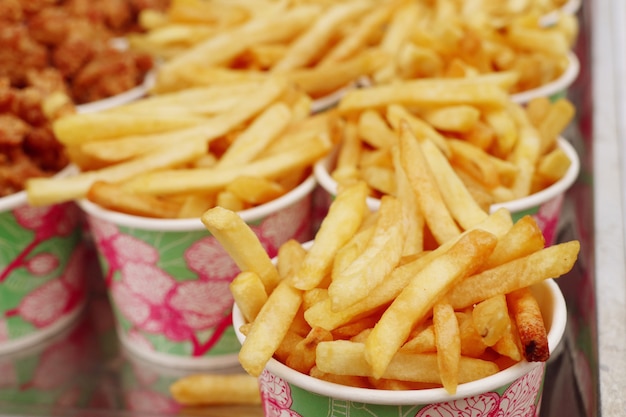 Photo pommes frites au street food