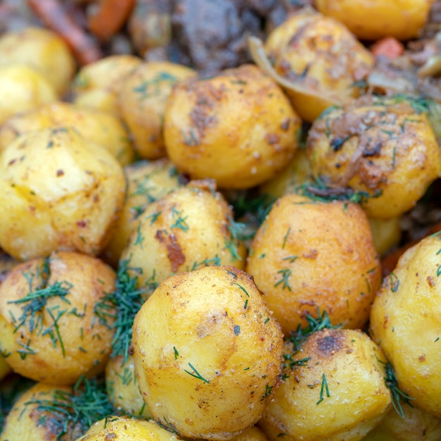 Pommes de terre au four à l&#39;aneth.