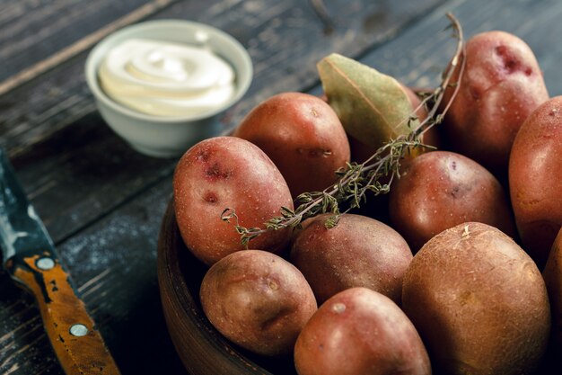 Pommes de terre fraîches