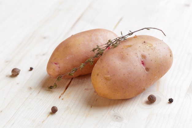 Pommes de terre fraîches