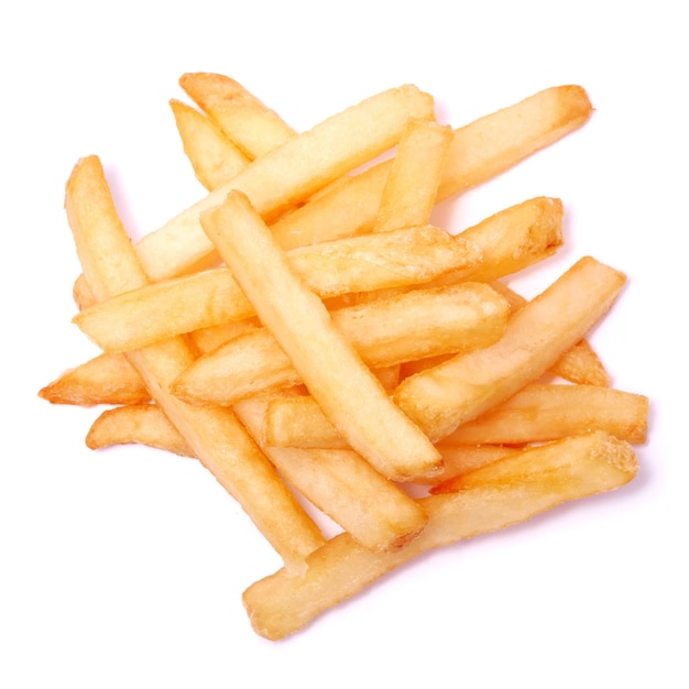 Pommes de terre frites isolé sur fond blanc