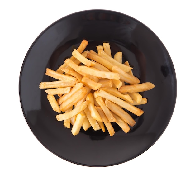 Pommes de terre frites sur un plat isolé sur fond blanc