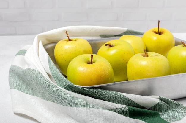 Pommes vertes fraîches