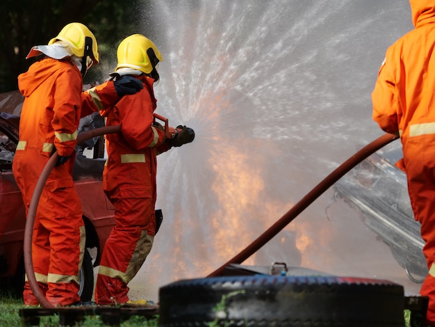 pompier formation en situation d&#39;incendie