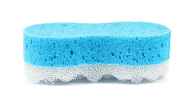 Éponge de bain bleu sur fond blanc