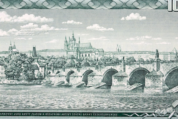 Pont Charles et Hradcany à Prague de l'argent