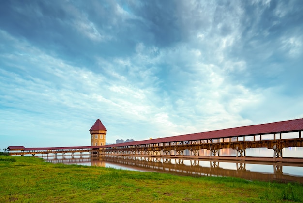 Pont couvert