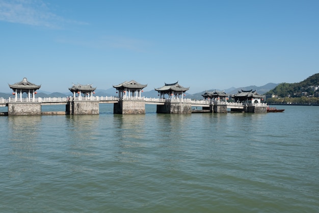 Photo pont double vache à shantou en chine