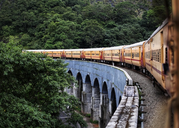 Le pont est dépassé.