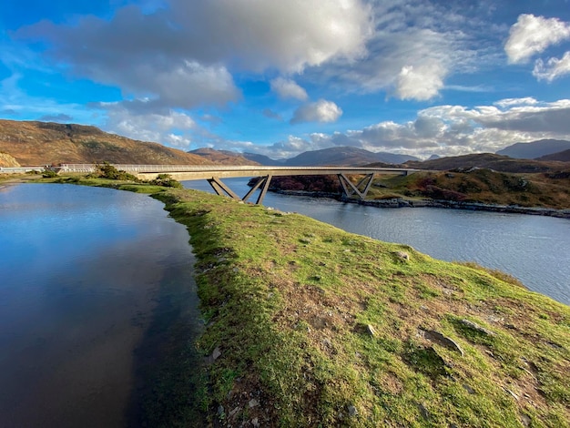 Pont Kylesku au nord-ouest de l'Écosse