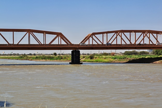 Le pont sur le Nil Blanc, Khartoum, Soudan