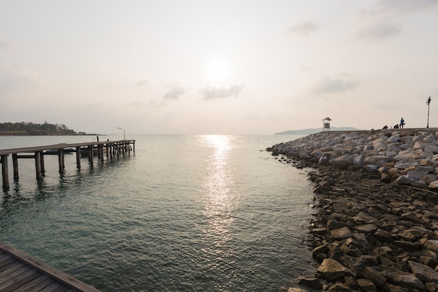 Pont passerelle en mer