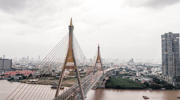 Pont Rama IX en Thaïlande