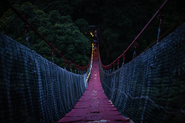 Photo pont rouge dans la région de sukabumi