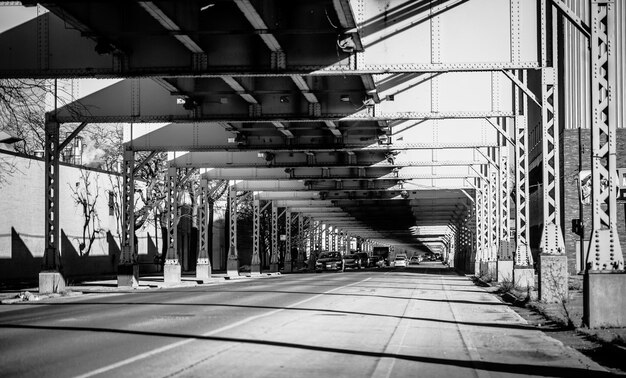 Photo le pont sur la rue