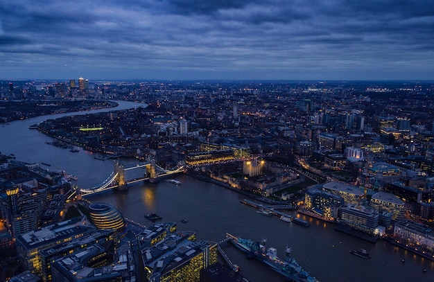 Le pont de la tour de Londres