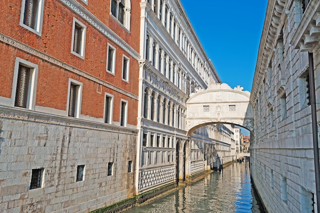 Ponte dei Sospiri par temps clair