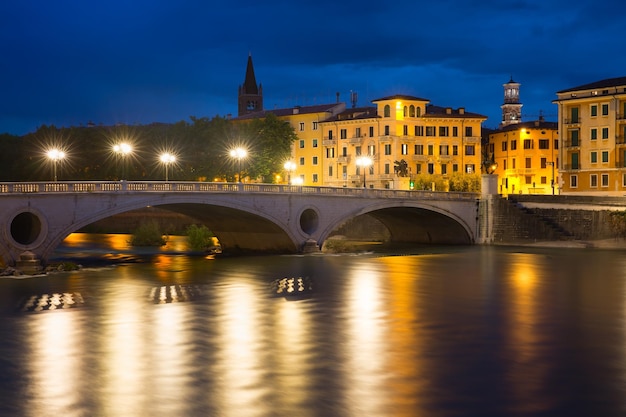 Ponte Risorgimento et Adige Vérone Italie