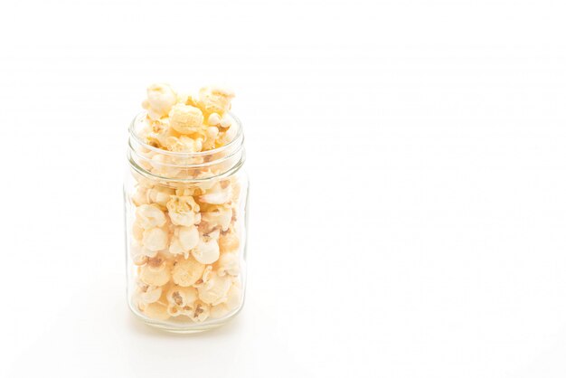 pop-corn sucré sur blanc