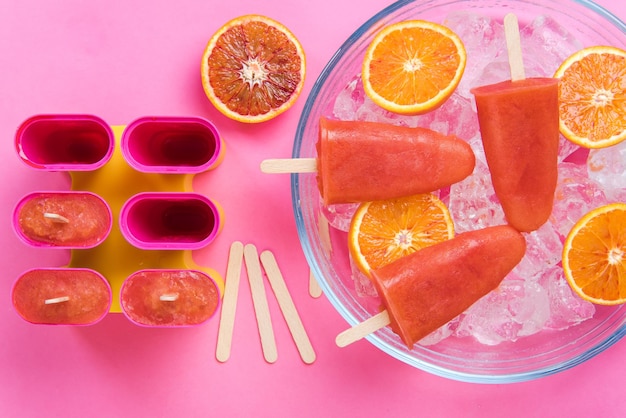 Popsicles maison à l'orange sanguine