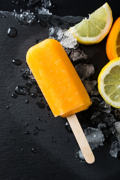 Photo popsicles orange faits maison