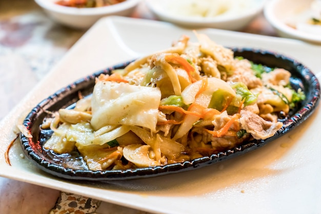 porc sauté aux légumes (bulgogi)