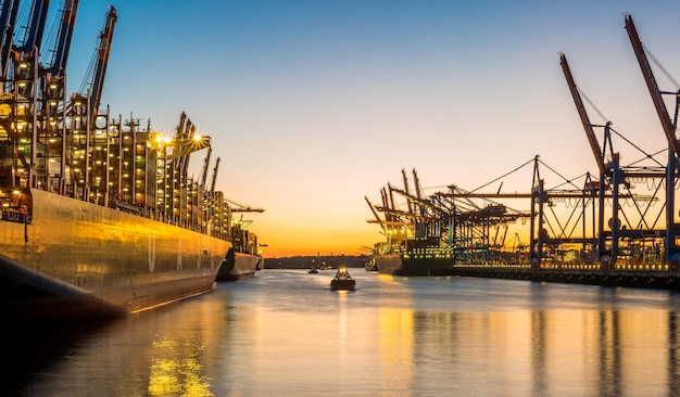 Port à conteneurs de Hambourg, Allemagne