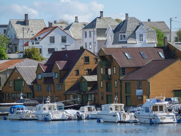 Photo le port de haugesund en norvège