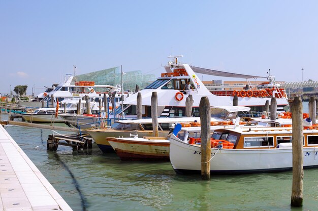 Port maritime d'amarrage marin à Venise