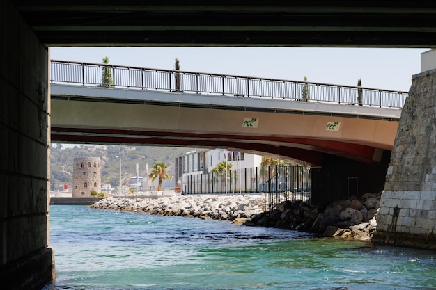 Port maritime de Ceuta vu de l'eau