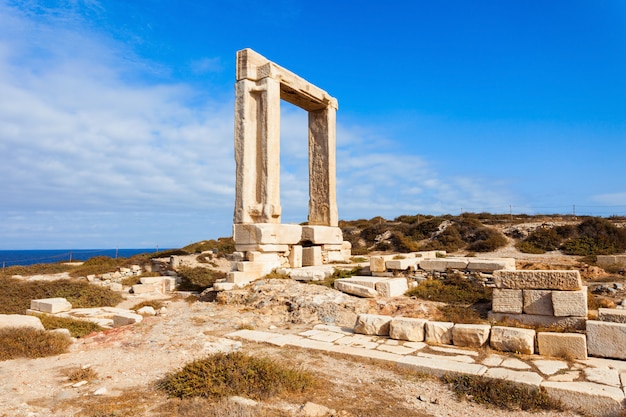 Portara Palatia sur l'île de Naxos