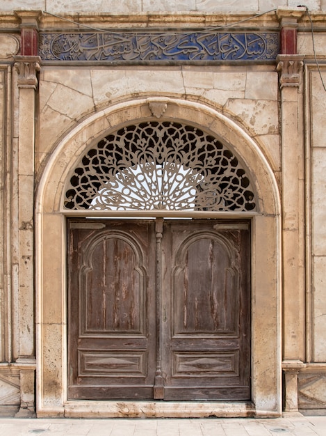 Porte en bois égyptienne