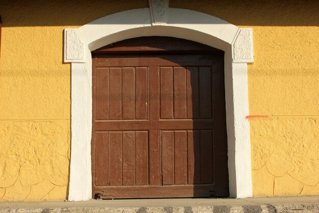 porte en bois