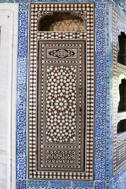 Porte dans une pièce du palais de Topkapi