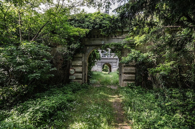 Porte d'entrée du château