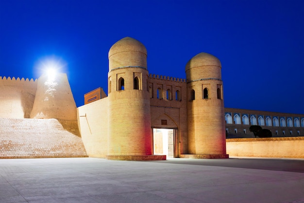 Porte ouest d'Itchan Kala Khiva