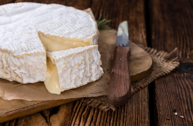 Portion de camembert crémeux