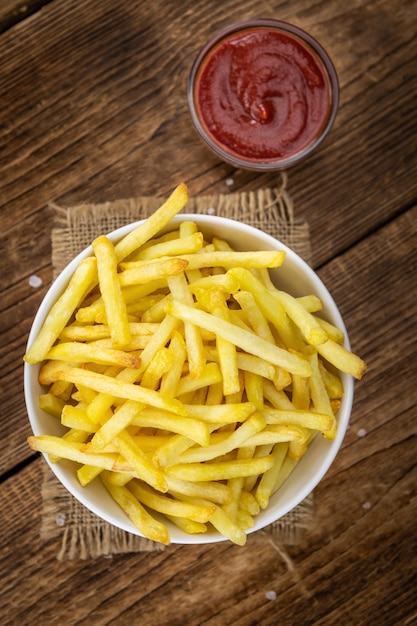 Portion de frites fraîchement préparées